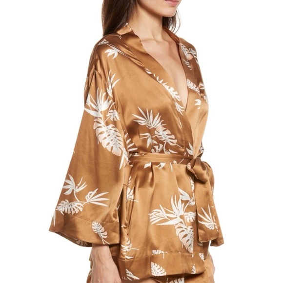 lunya Other - Lunya Silk Palm Robe